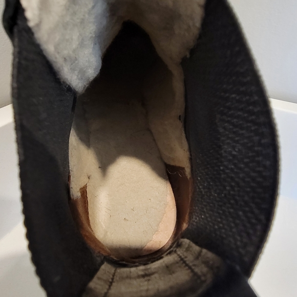 Fleece-lined Ten Points Size 36 Black Boots - Picture 5 of 13
